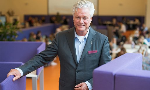 Voorzitter CvB - Sander van den Eijnden.