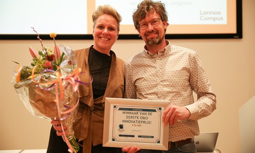 Links: docent Suzanne de Groot (Management in de Zorg). Rechts: docent Roland Westveer (Informatica).