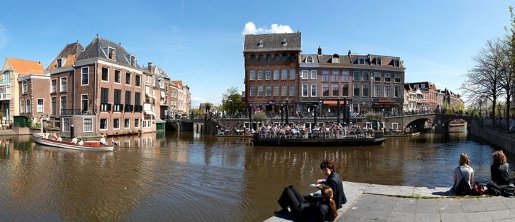 Panoramafoto van de stad Leiden