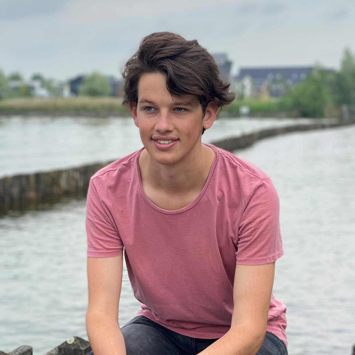 Joey over opleiding Social Work: Jeugd in Onderwijs