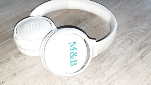 foto van een M&B koptelefoon