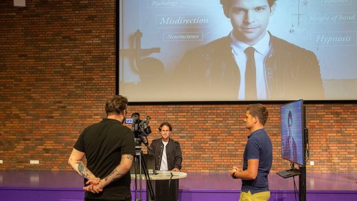 foto van Victor Mids tijdens opening online introductiedag