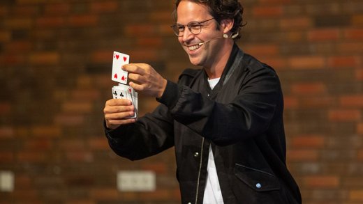 foto van Victor Mids tijdens opening online introductiedag