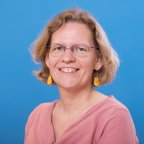 Portret van Saskia Stahlecker - Vosslamber bij opleiding Bio-informatica Hogeschool Leiden