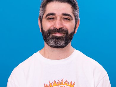 Portret van Said Basmagi bij opleiding Bio-informatica Hogeschool Leiden