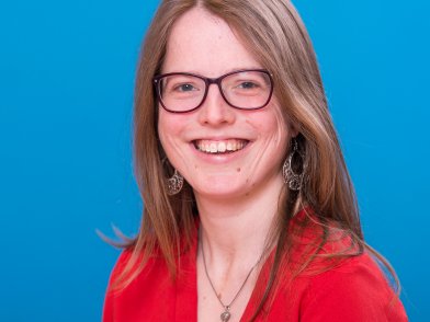 Portret van Suzan Spoelstra bij opleiding Bio-informatica Hogeschool Leiden