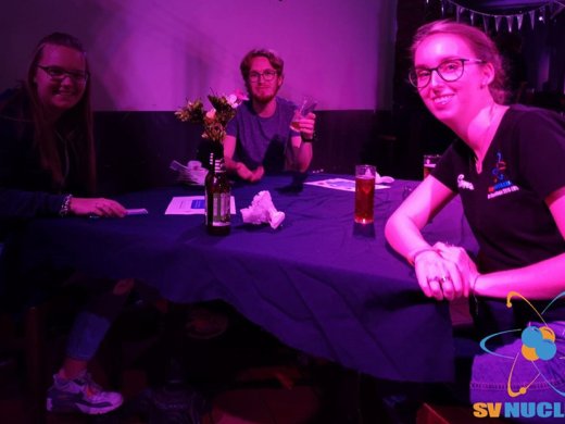 Foto van een borrel van Nucleus