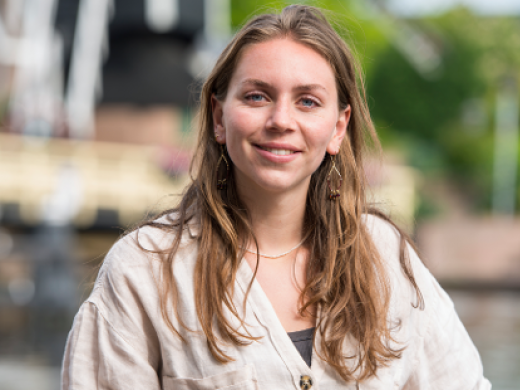 Tess studeert Verpleegkunde bij Hogeschool Leiden.
