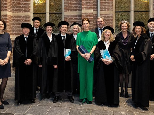 Groep-personen-met-in-het-midden-Wendy-Heemskerk