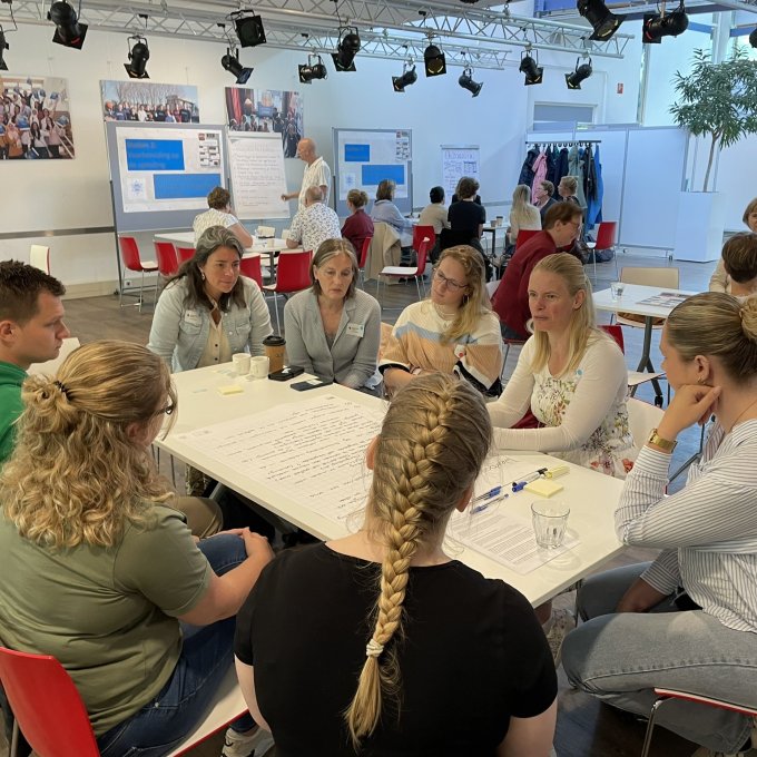 Overzicht foto bijeenkomst verpleegkundigen behouden voor de zorg