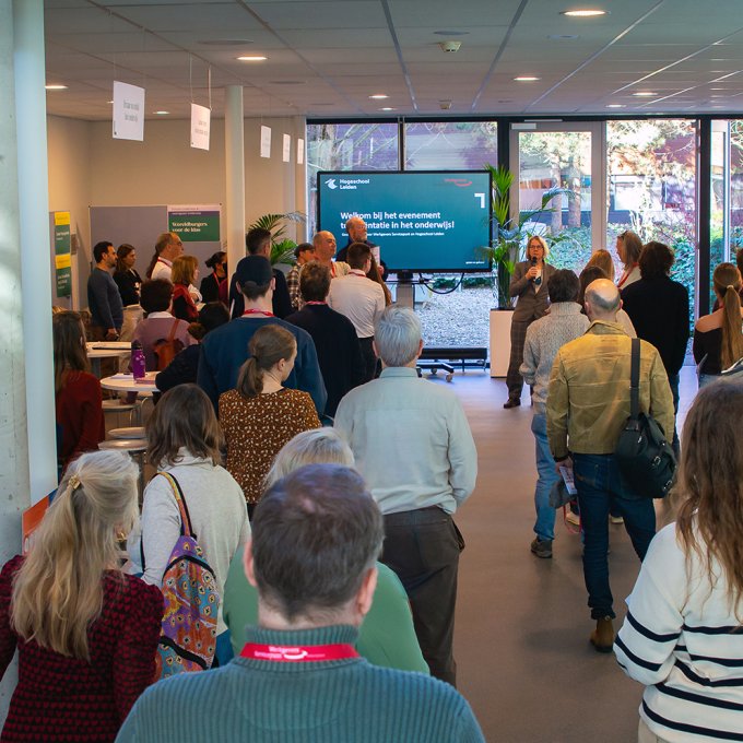Bijeenkomst van Werkgeversservicepunt Holland Rijnland en Hogeschool Leiden voor mensen die willen overstappen naar het onderwijs.