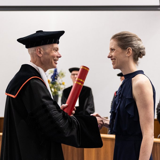 Proefschrift van docent-onderzoeker Dinja van der Veen.
