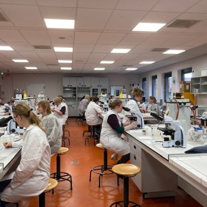 Jubileumeditie 20e Schimmelsymposium: Van de Kliniek tot de Microscoop!